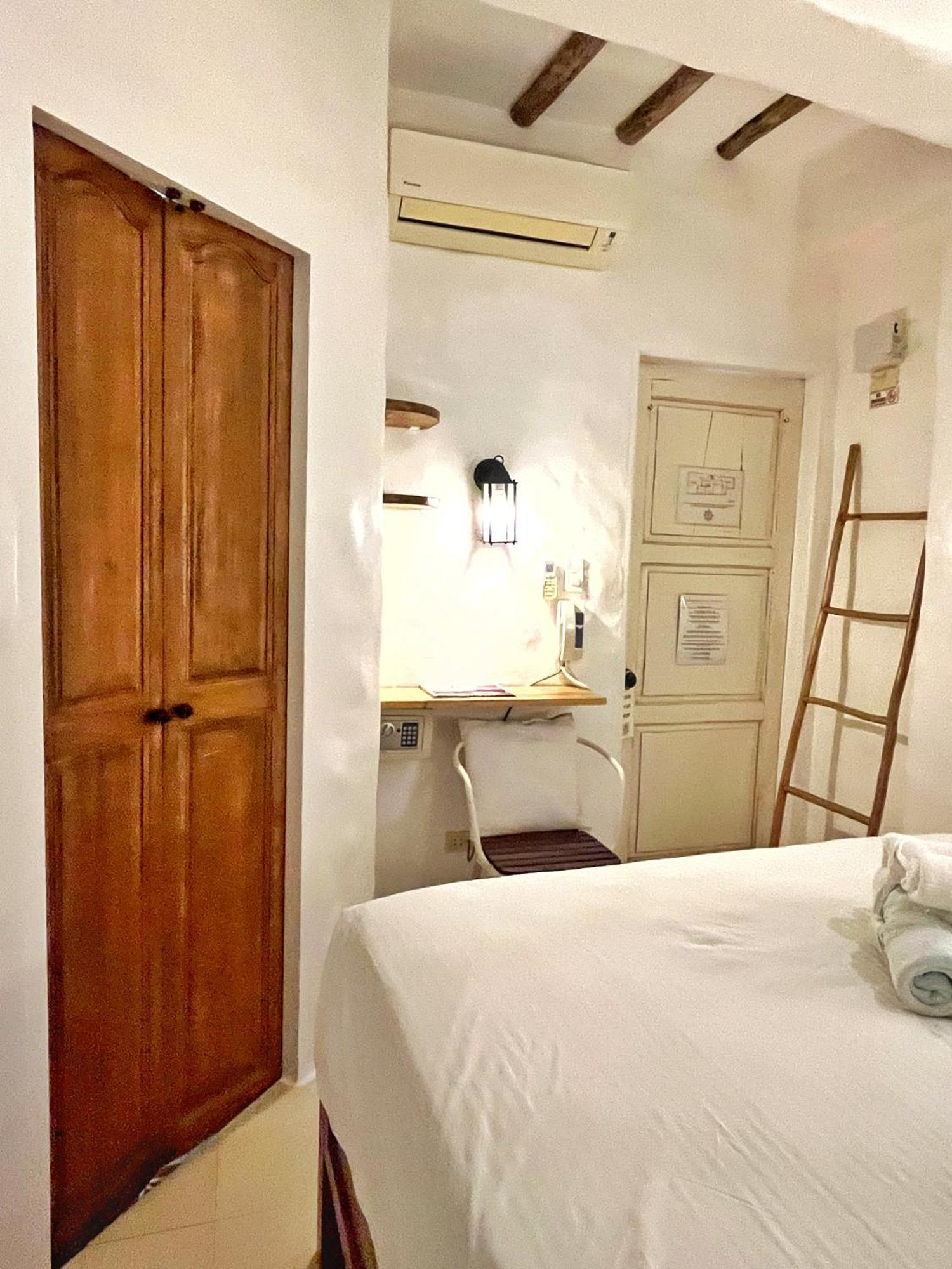 Lugar Bonito Hotel Balabag  Εξωτερικό φωτογραφία