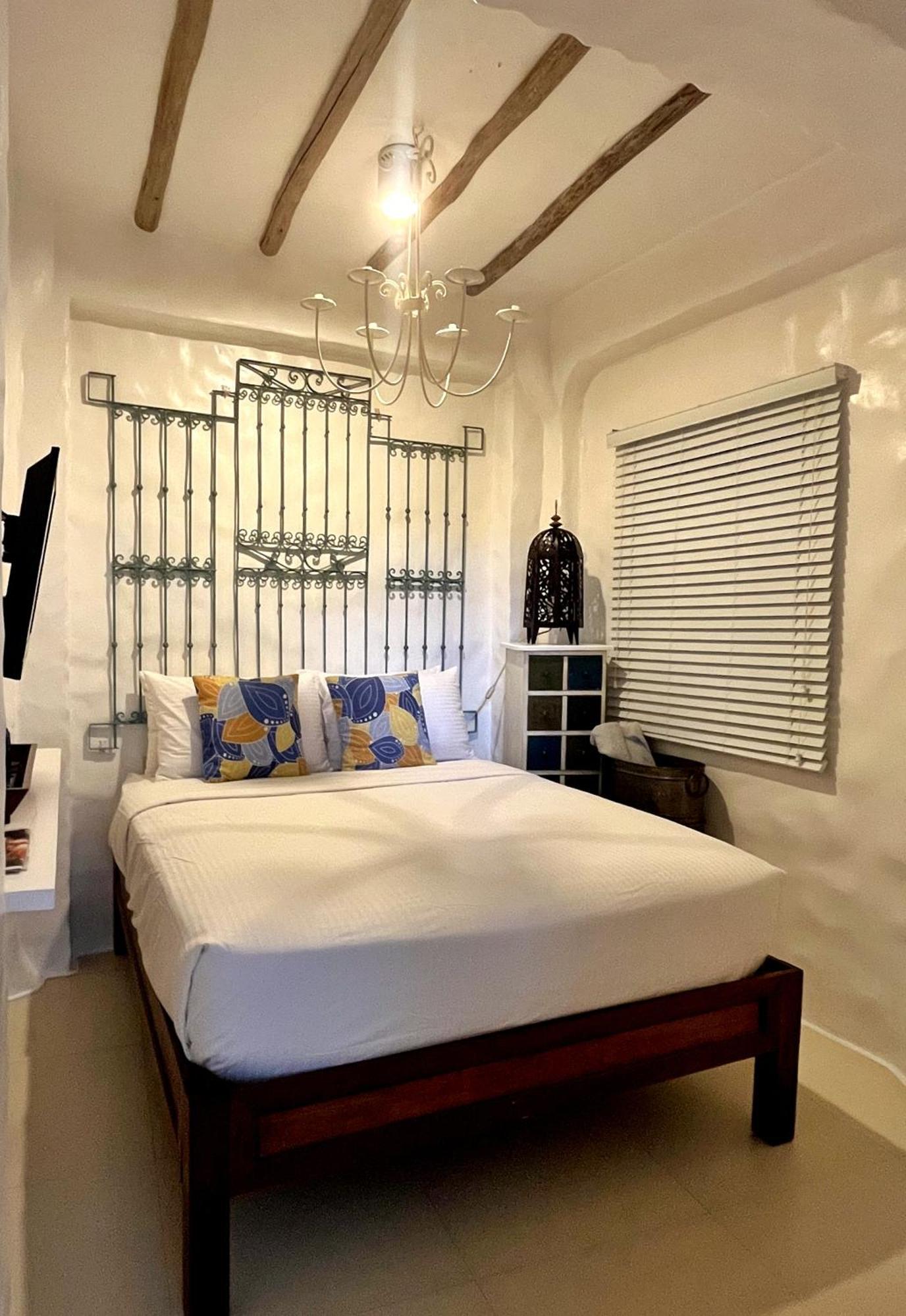 Lugar Bonito Hotel Balabag  Εξωτερικό φωτογραφία